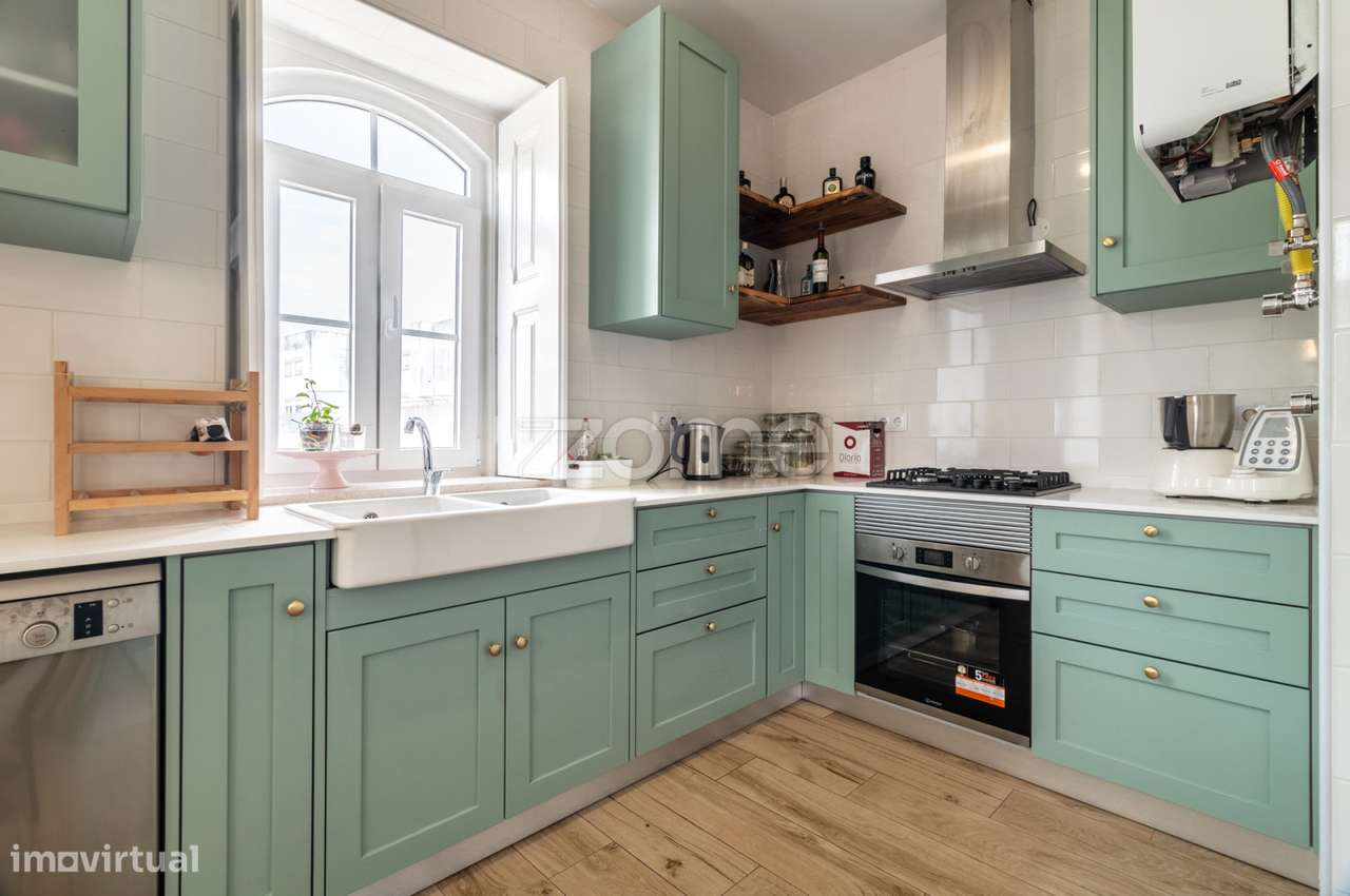 Moradia T6 com 1030m2 de Terreno | Marinha Grande - Grande imagem: 2/37