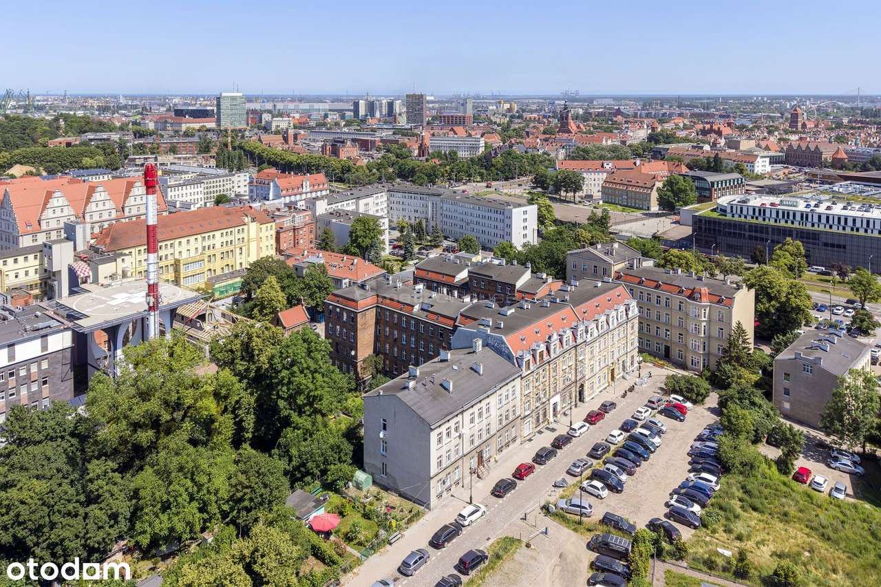 Ścisłe centrum, możliwość łatwego podziału na dwa