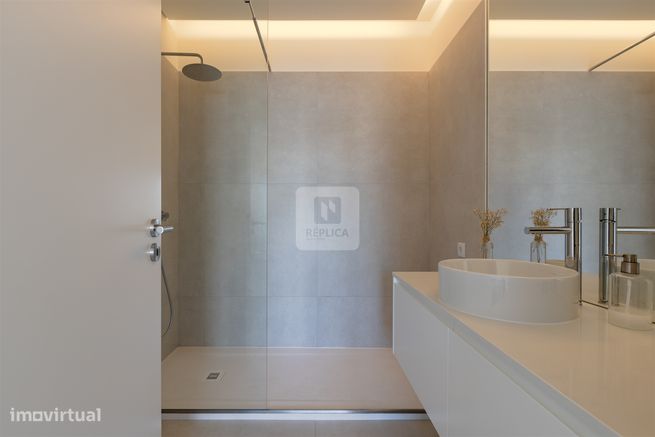 Moradia T3, com jardim e piscina-39