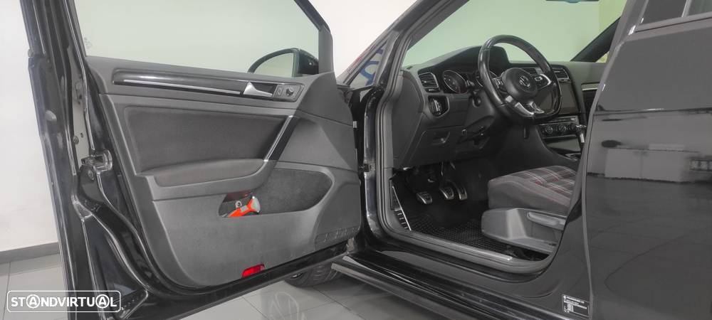 VW Golf 2.0 TSi GTi Performance - 15