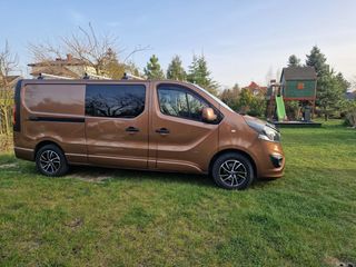 opel vivaro tour