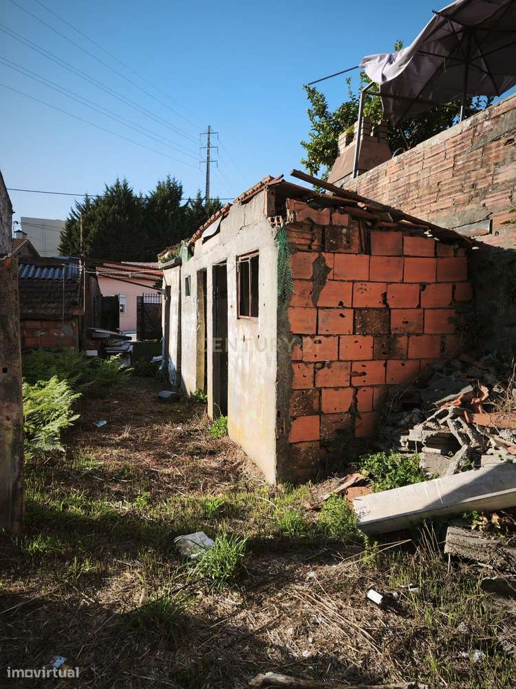 ​Terreno com Ruína em Rio Tinto – Excelente Oportunidade de Investime-10