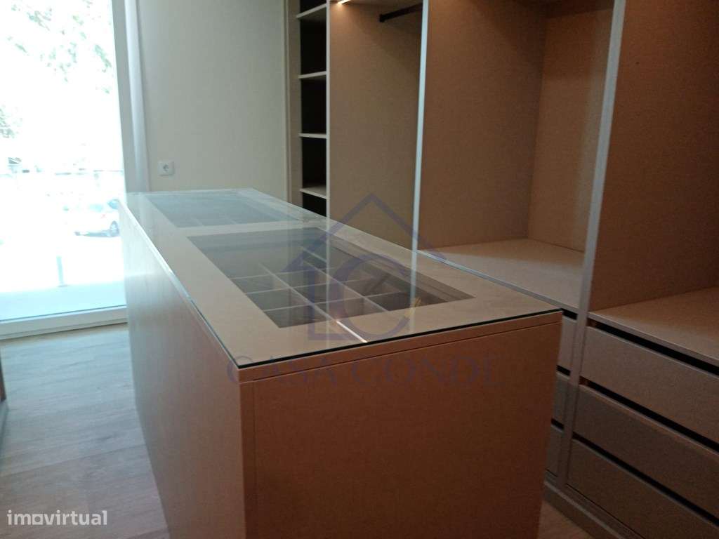Moradia T4 Duplex com piscina, 180 m², acabamentos de luxo-27