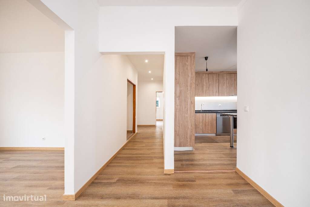 Prédio com garagem em zona de Monte Formoso - Grande imagem: 4/16