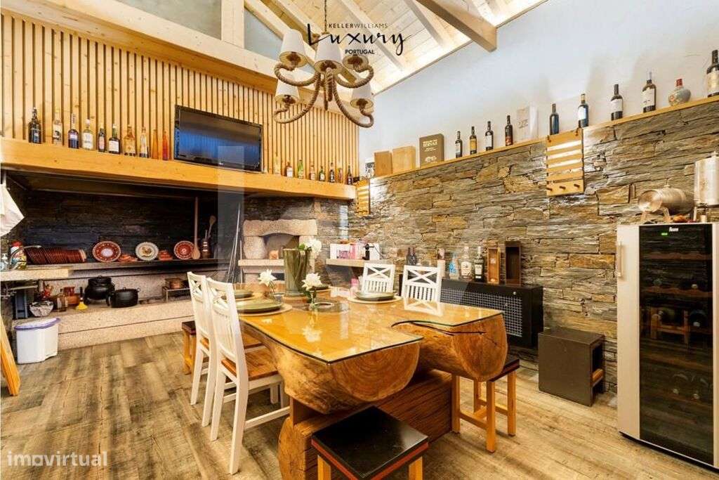 Quinta paradisíaca em local calmo e recatado para viver com qualidade-48