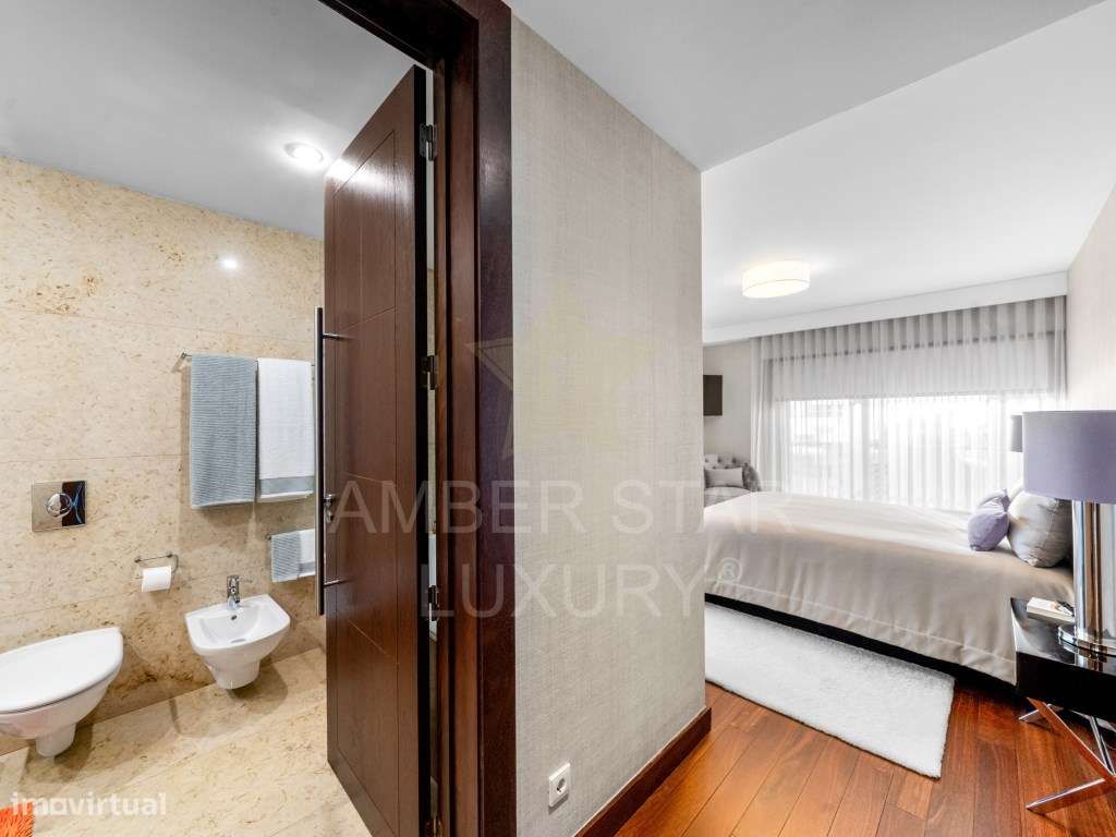 Apartamento T4 como novo, em condomínio de alto padrão-17