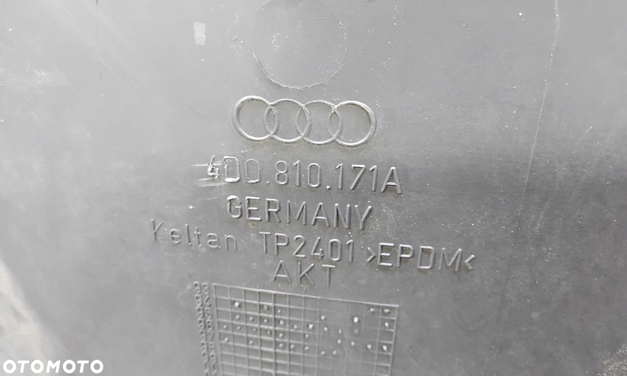 AUDI A8 D2 NADKOLE PLASTIKOWE LEWY TYŁ 4D0810171A - 2