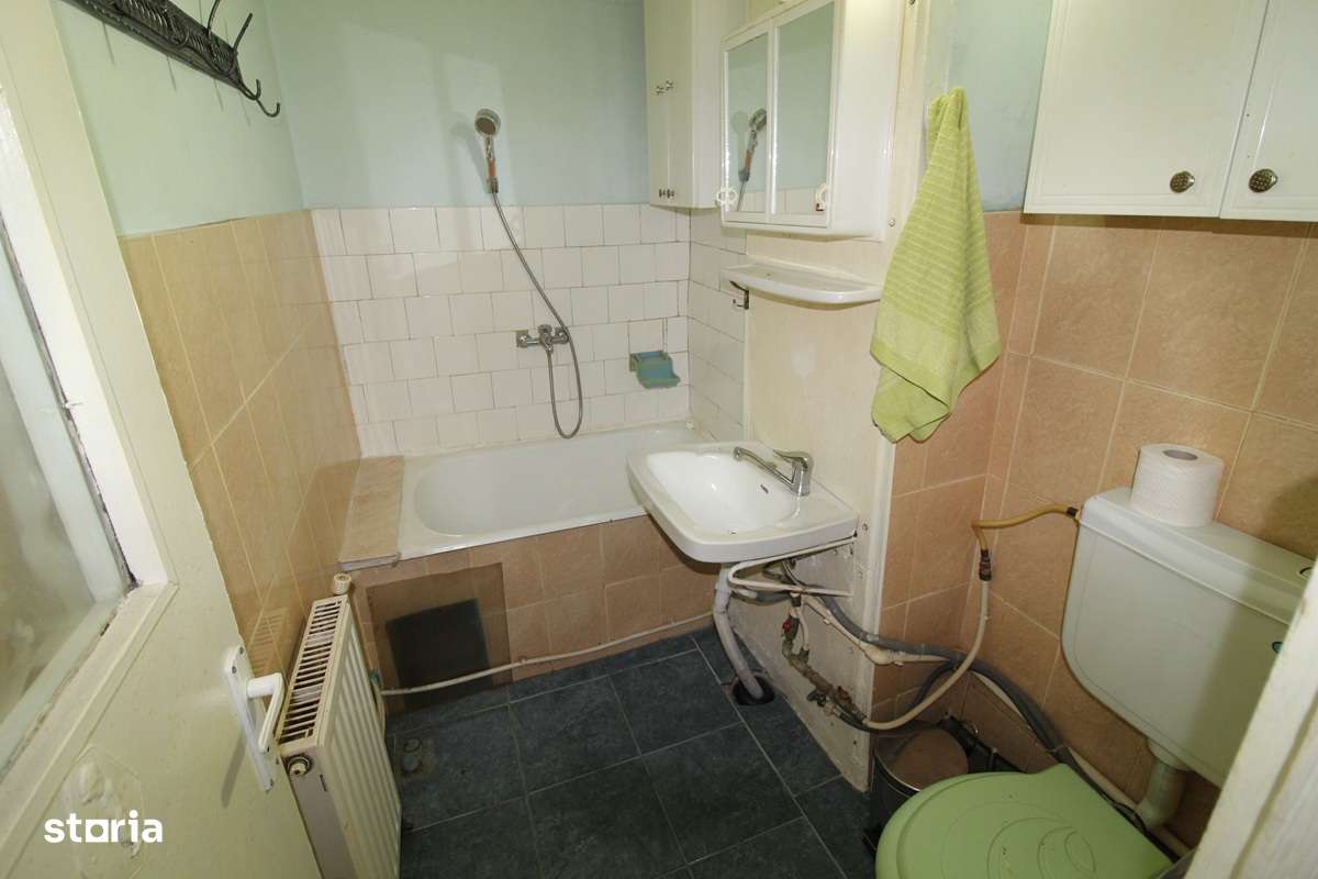 Vând apartament 2 camere în Hunedoara zona Str.Eliberării parter înalt-5