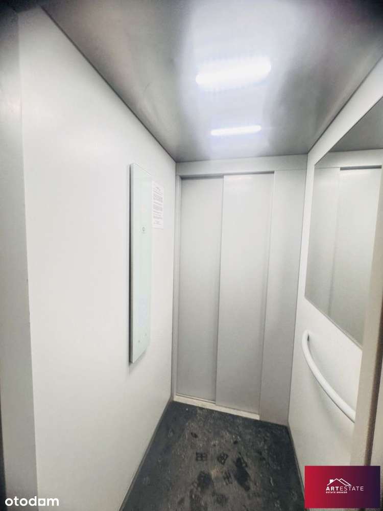 Przestronna Kawalerka z windą Retkinia-9