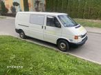 Volkswagen Transporter - 1