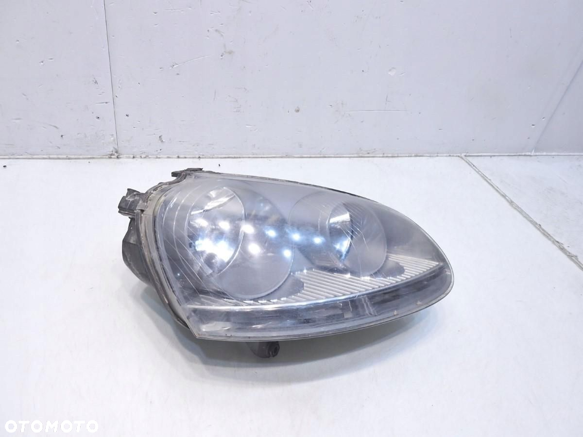 LAMPA PRAWA PRZEDNIA PRZÓD VW GOLF V 1305235840 - 8