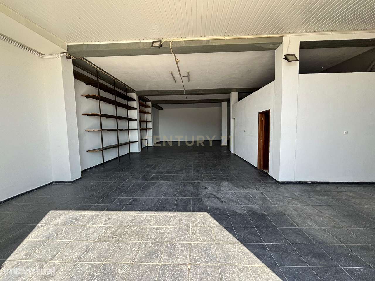 Armazém com 165m2 - Grande imagem: 4/16