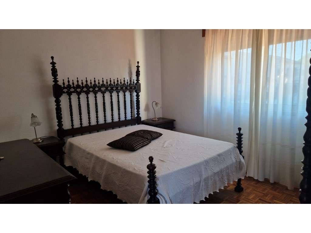 Moradia em Banda - T4 - Manteigadas-15