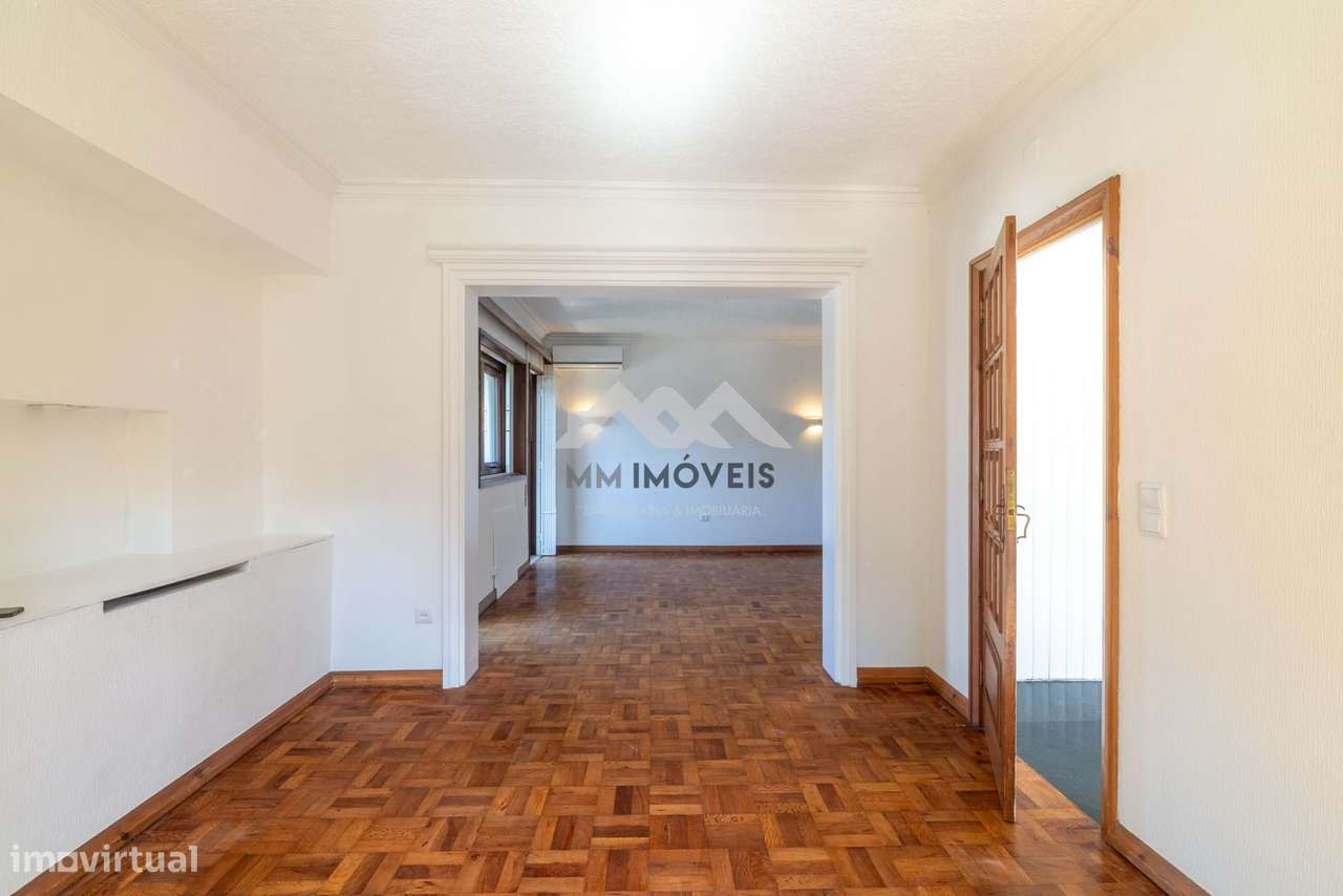 Moradia T6 | Arrendamento | Jardim | Garagem |Bairro Hollywood | Boavi - Grande imagem: 4/60