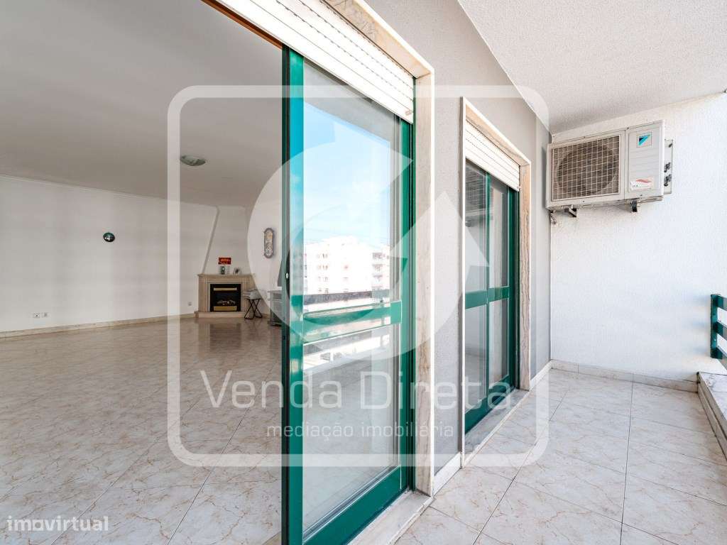 Apartamento T3 com estacionamento - Fidalguinhos, Barreiro-7