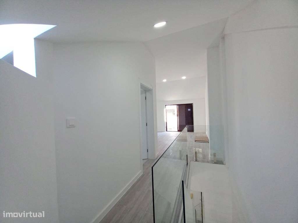 Apartamento T4 Venda em Costa da Caparica,Almada-36