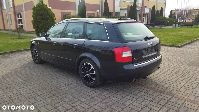 Audi A4 Avant 2.4 - 3