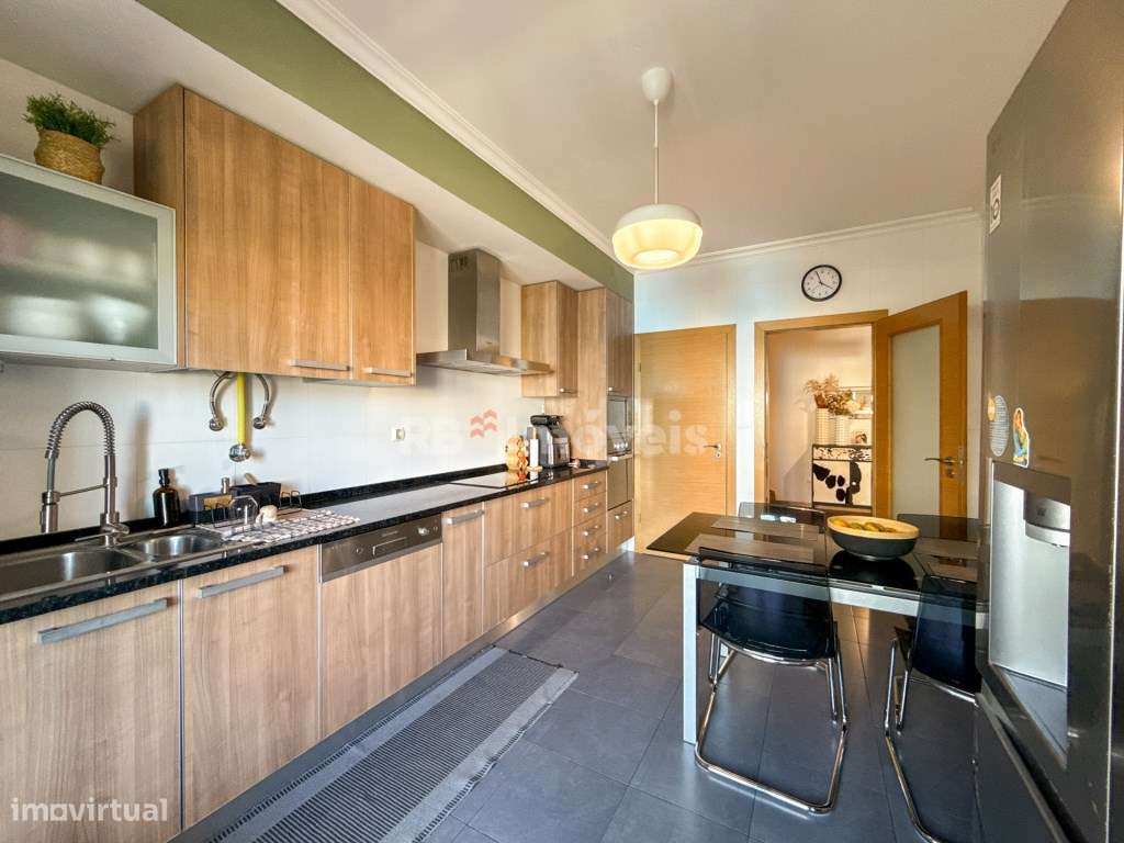 Apartamento T4 Duplex c/ Varandas, Arrecadação e Parqueamento - no ...-22