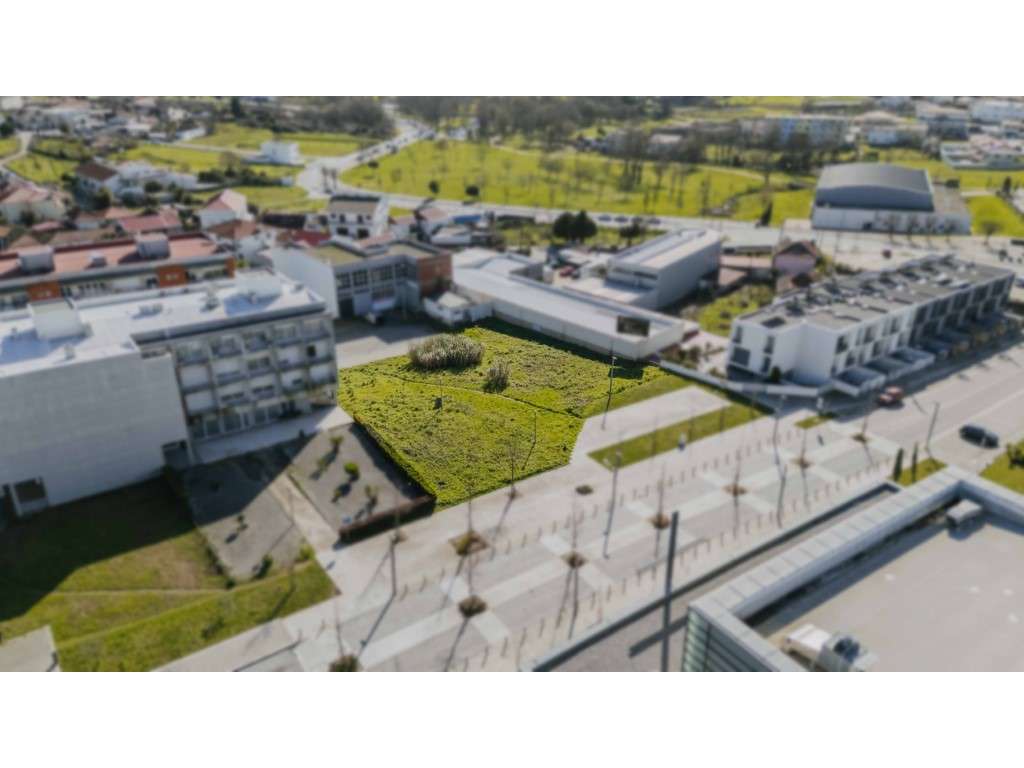 Lote para Prédio em Freamunde-5