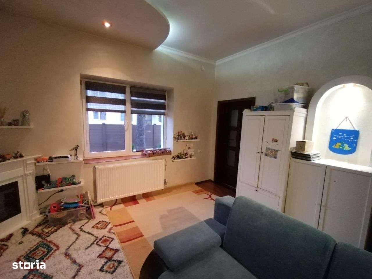 Casa din 2004 cu 6 camere in zona Podul de Fier - Imagine principală: 2/10