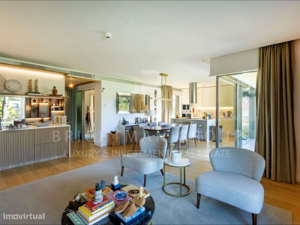 Apartamento T3 com piscina e jardim, na Quinta da Marinha-7