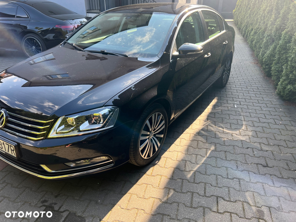 Volkswagen Passat 2.0 TDI Highline DSG - 1