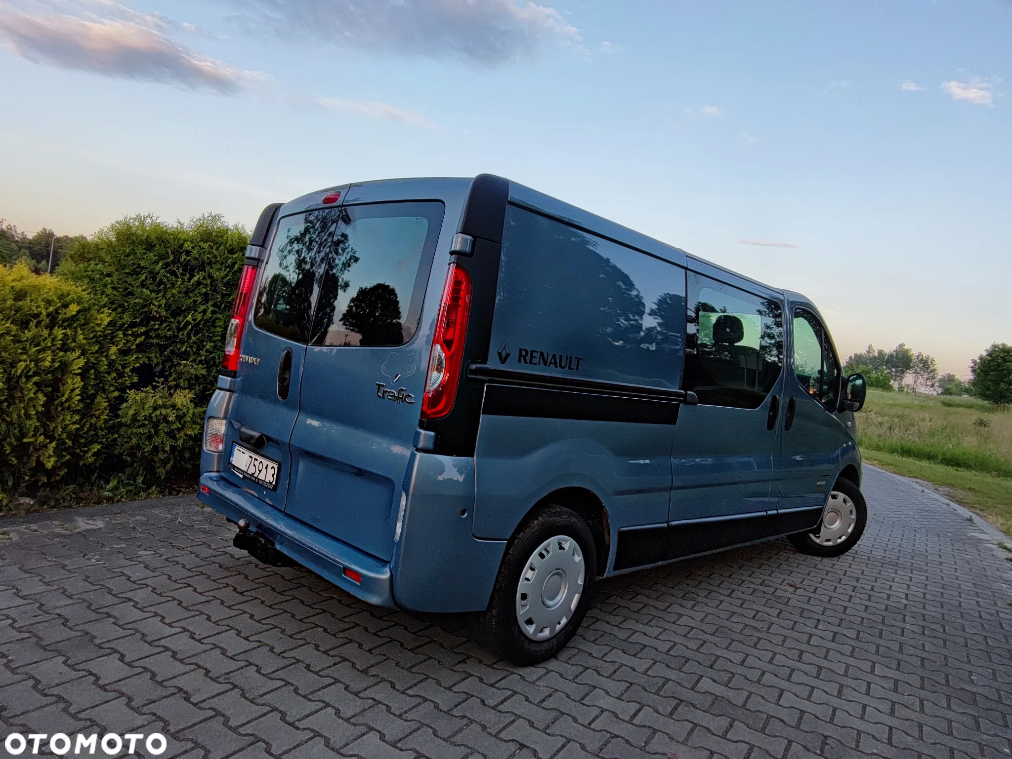 Renault Trafic - 2