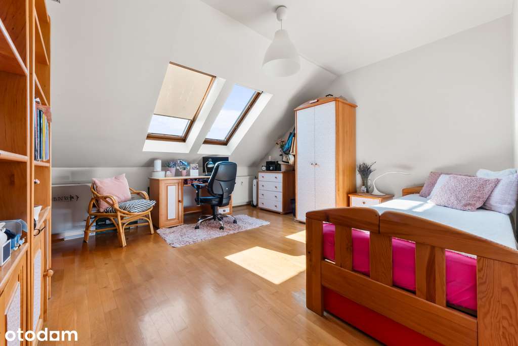 Dwupoziomowe mieszkanie dla rodziny, przy metrze!-11