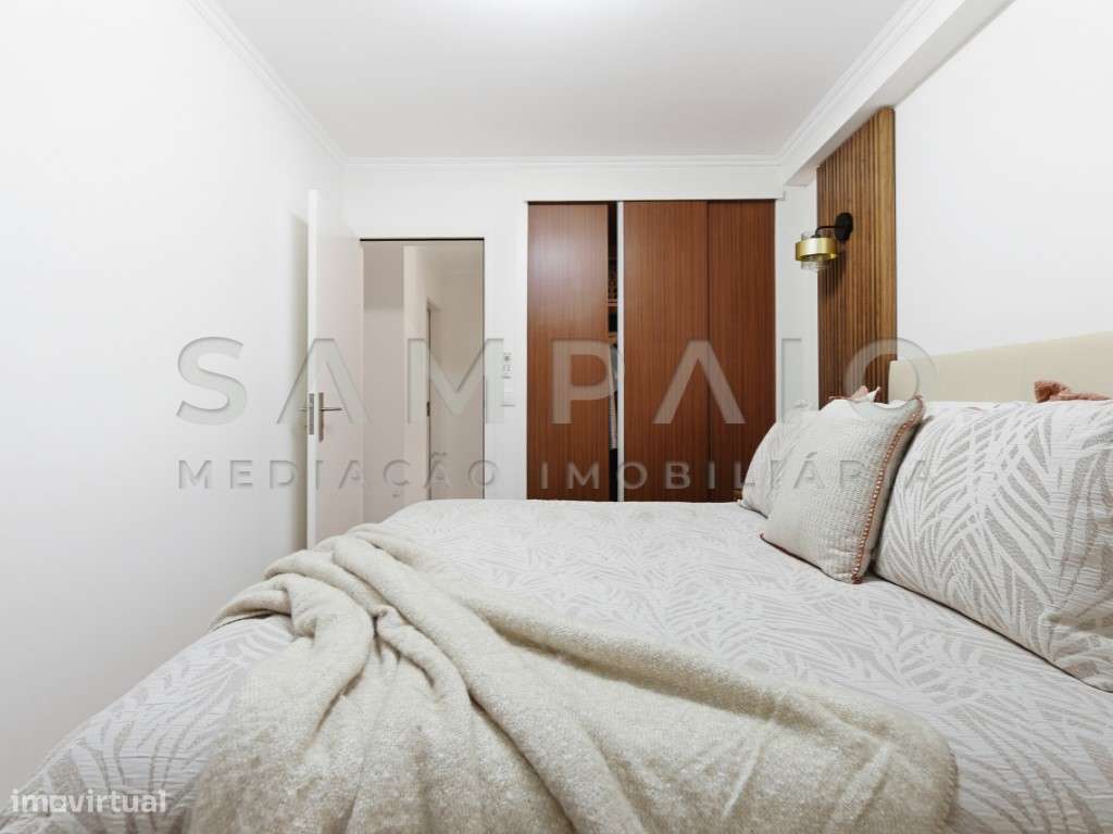 Apartamento T3 - Valbom - Recuado!-17