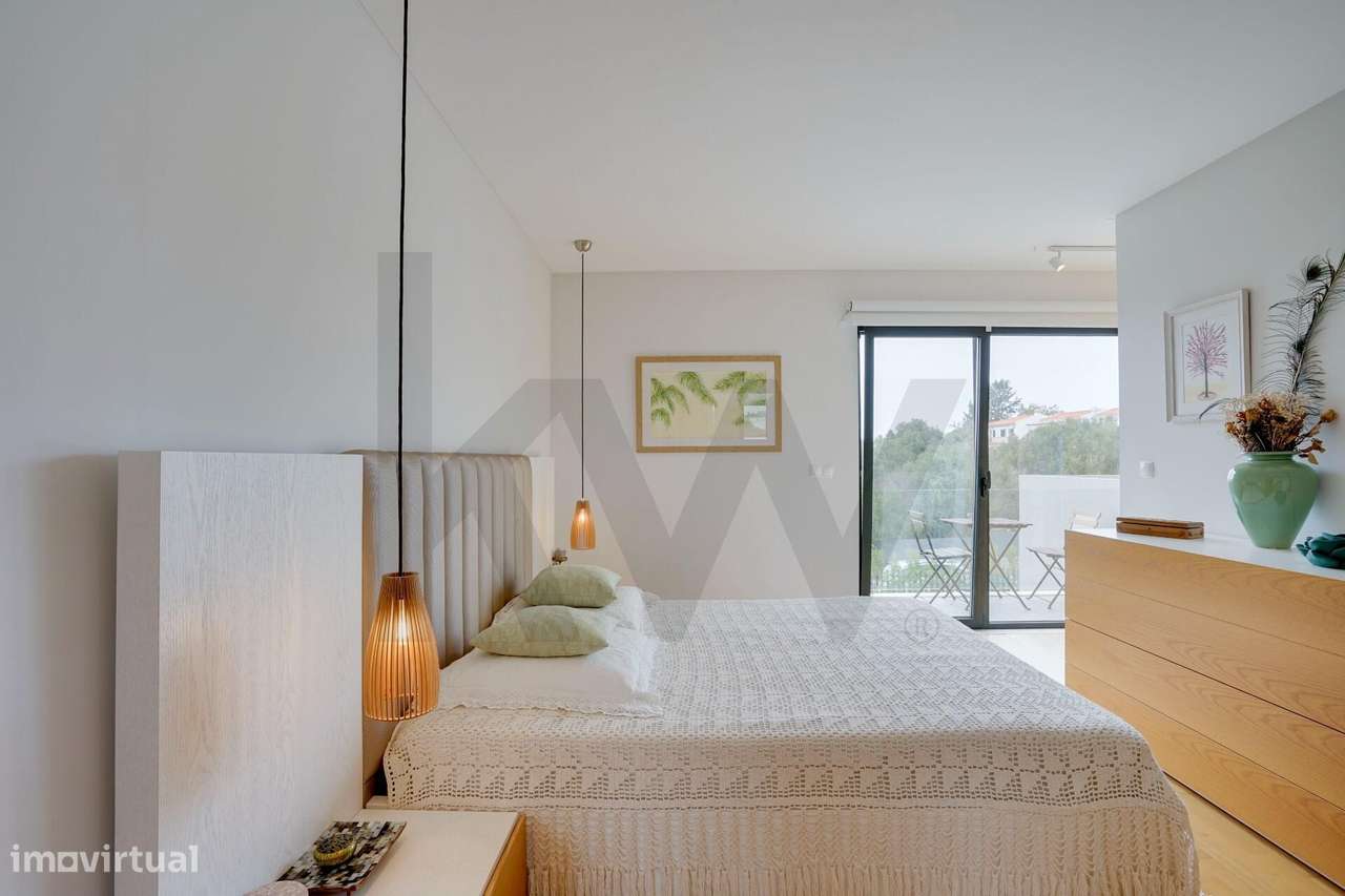 Moradia Contemporânea T3+1 com Piscina em Condomínio Fechado Exclusivo-23