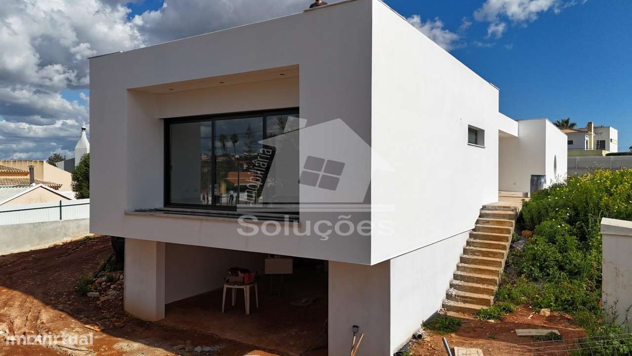 Moradia Térrea T3 com piscina e garagem - Grande imagem: 5/23