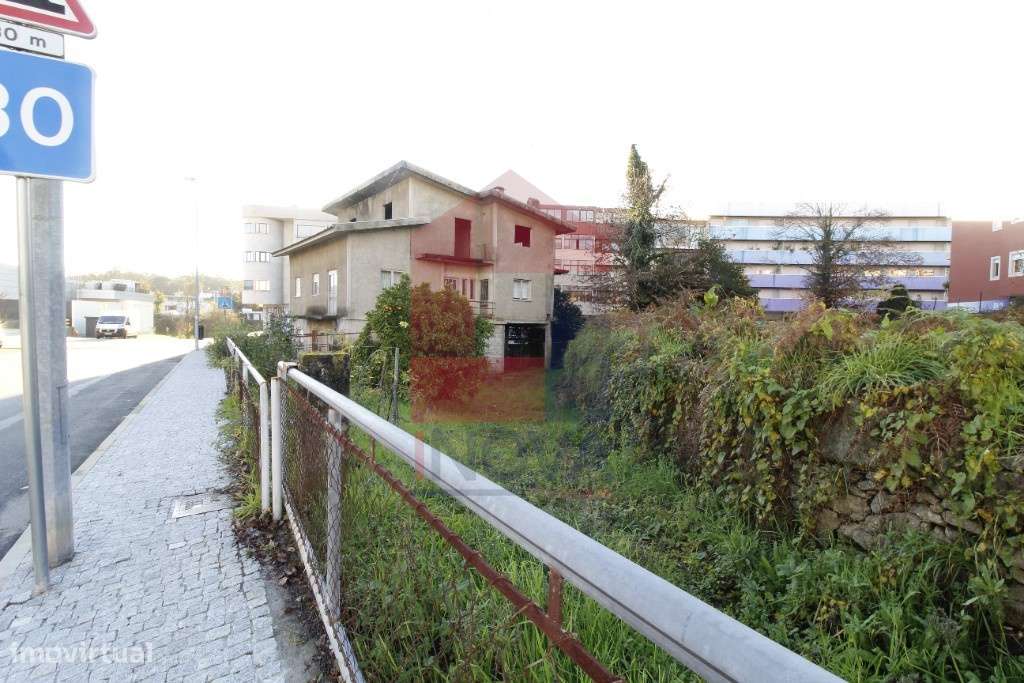 Moradia em terreno para construção em altura, Vila Verde - Grande imagem: 2/8