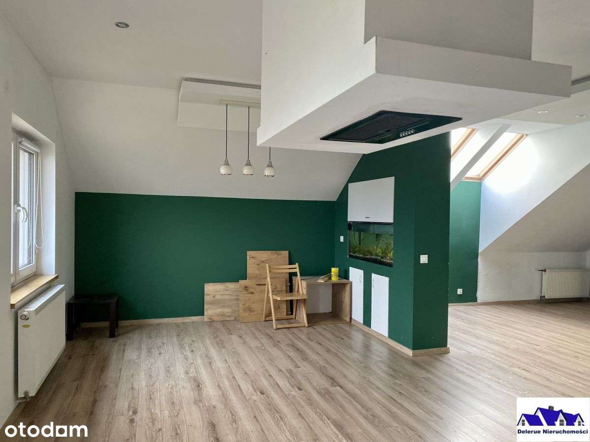 Duży dom wolnostojący wydzielone dwa mieszkania - Pełny obrazek: 1/20