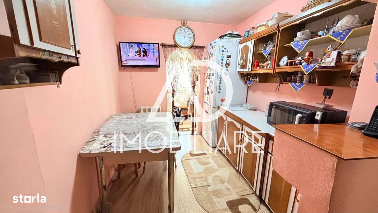 Apartament de vânzare 3 camere decomandat – Str. Castanilor-1