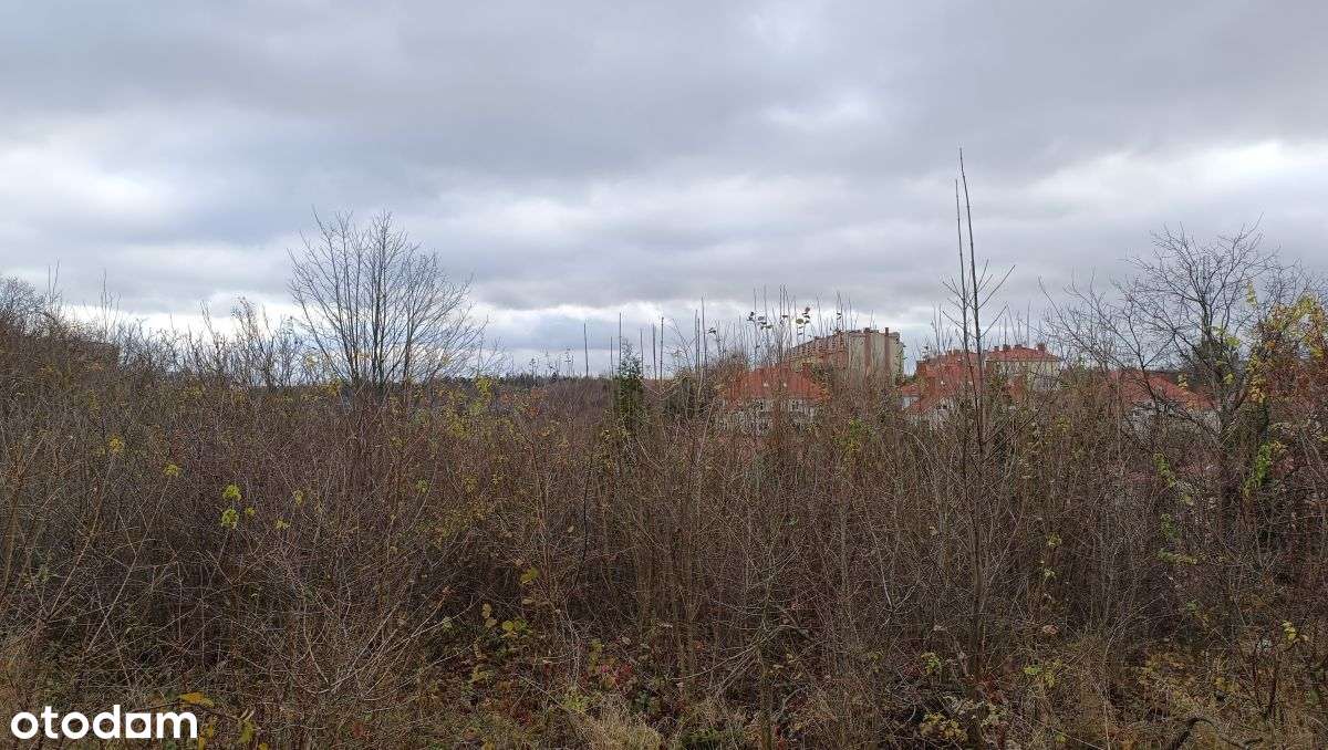 Super działka w otoczeniu domów jednorodzinnych-1