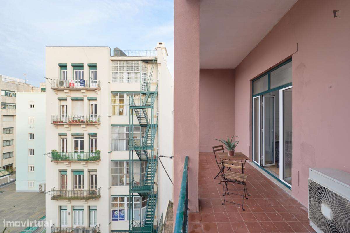 Quarto - localizado em Entrecampos Lisbon - Grande imagem: 4/9