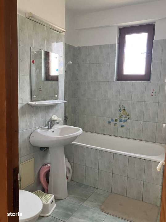 Apartament de 3 camere, 60 mp, zona ANL-6