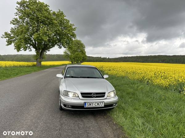 Opel Omega 2.2 Elegance - 24