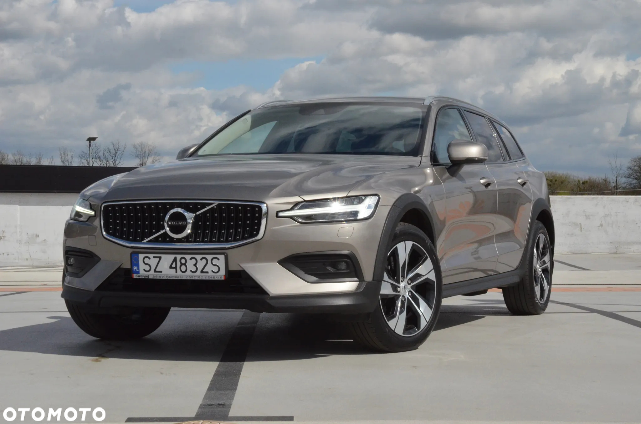 Volvo V60 Cross Country B4 D AWD Geartronic Pro - 6