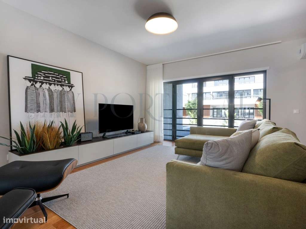 Elegância e Modernidade: Moradia T4 de Luxo com Rooftop em Alcochete-5