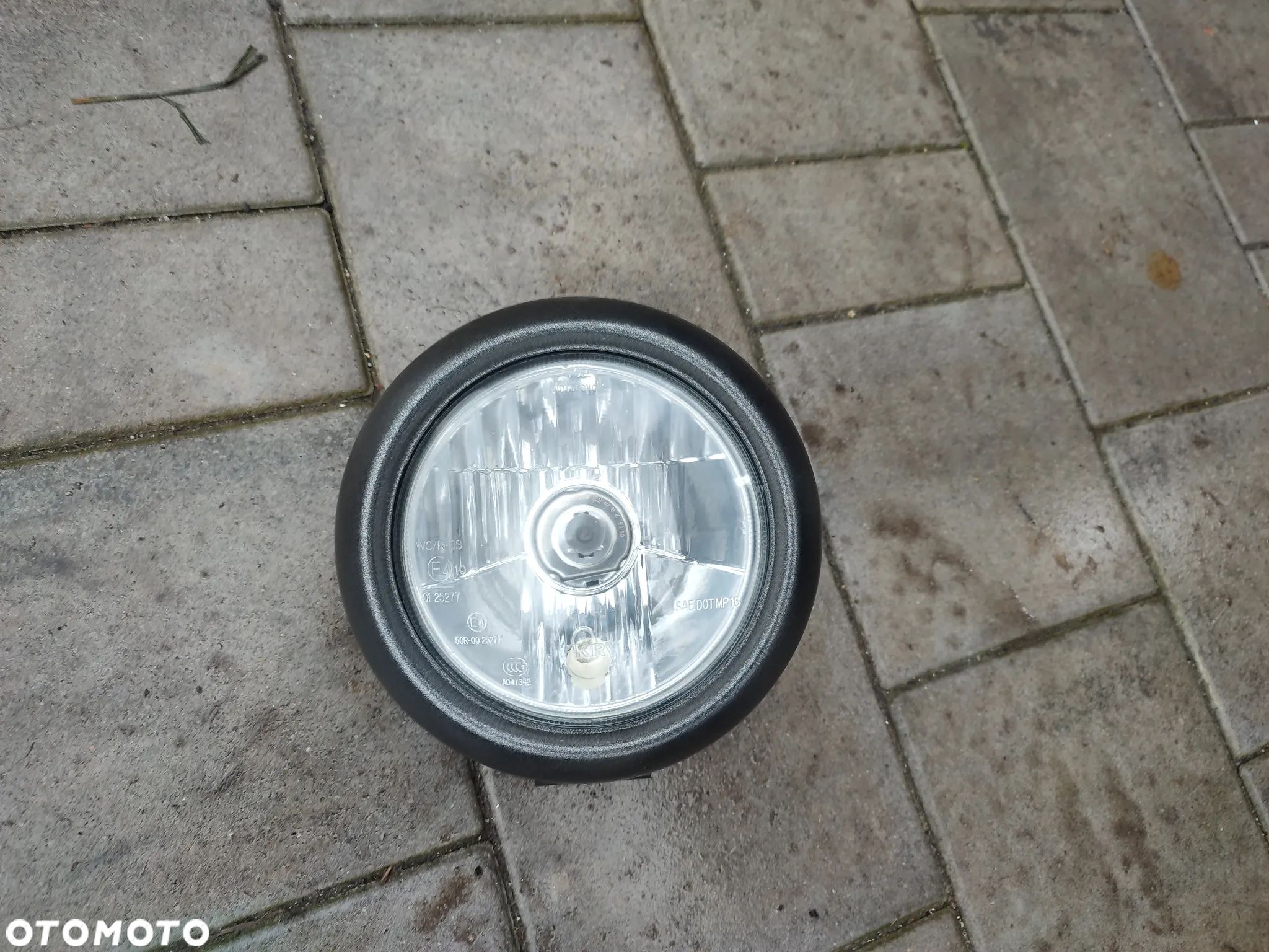 Lampa przód, reflektor motocyklowy - 1