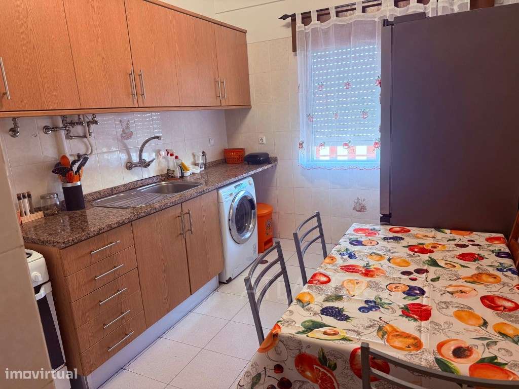 Apartamento T2 no Cacém - Excelente Localização e Luminosidade-4