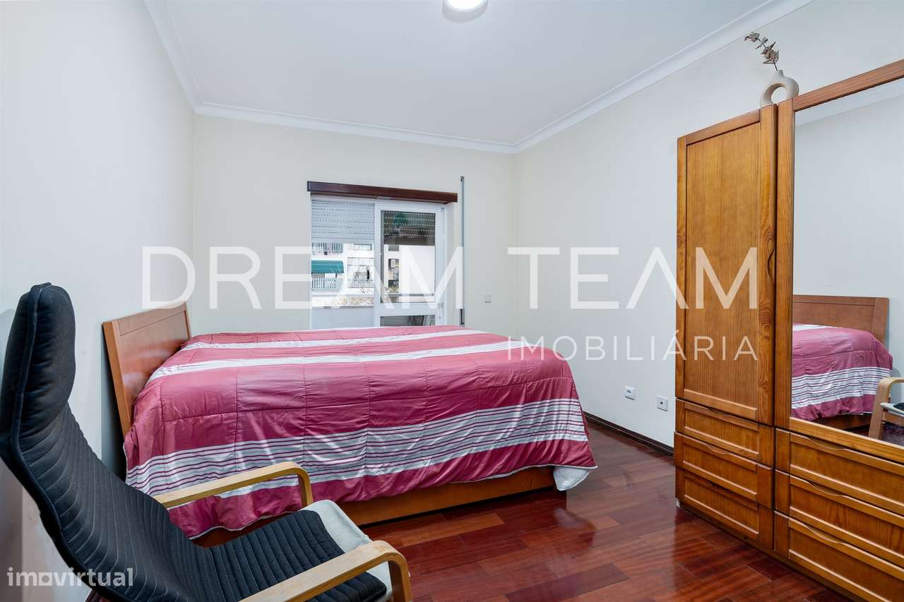 Apartamento T3 com terraço no centro do Montijo-20