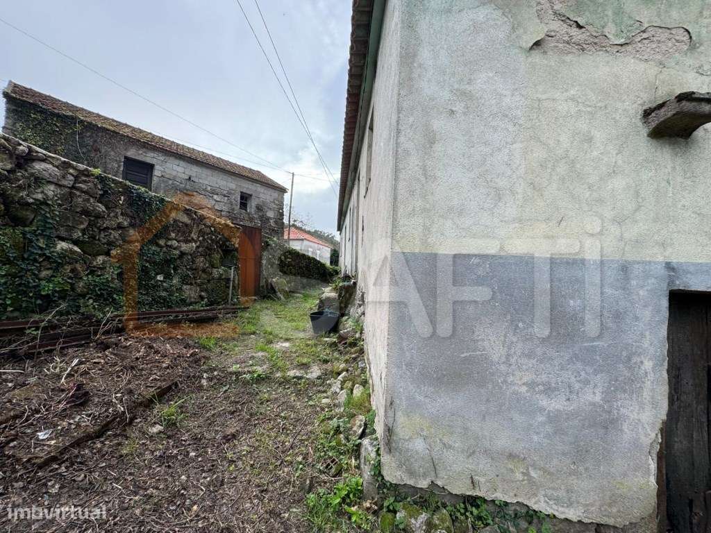 Casa toda em pedra no meio da natureza - Grande imagem: 5/11