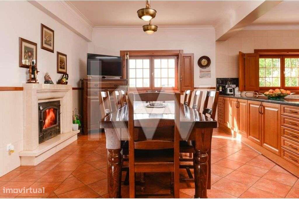 Moradia T6 com 319m2, terreno com 1ha e vinha - Palmela / SETÚBAL - Grande imagem: 5/42