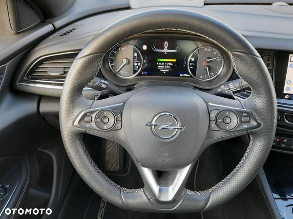 Opel Insignia - 28