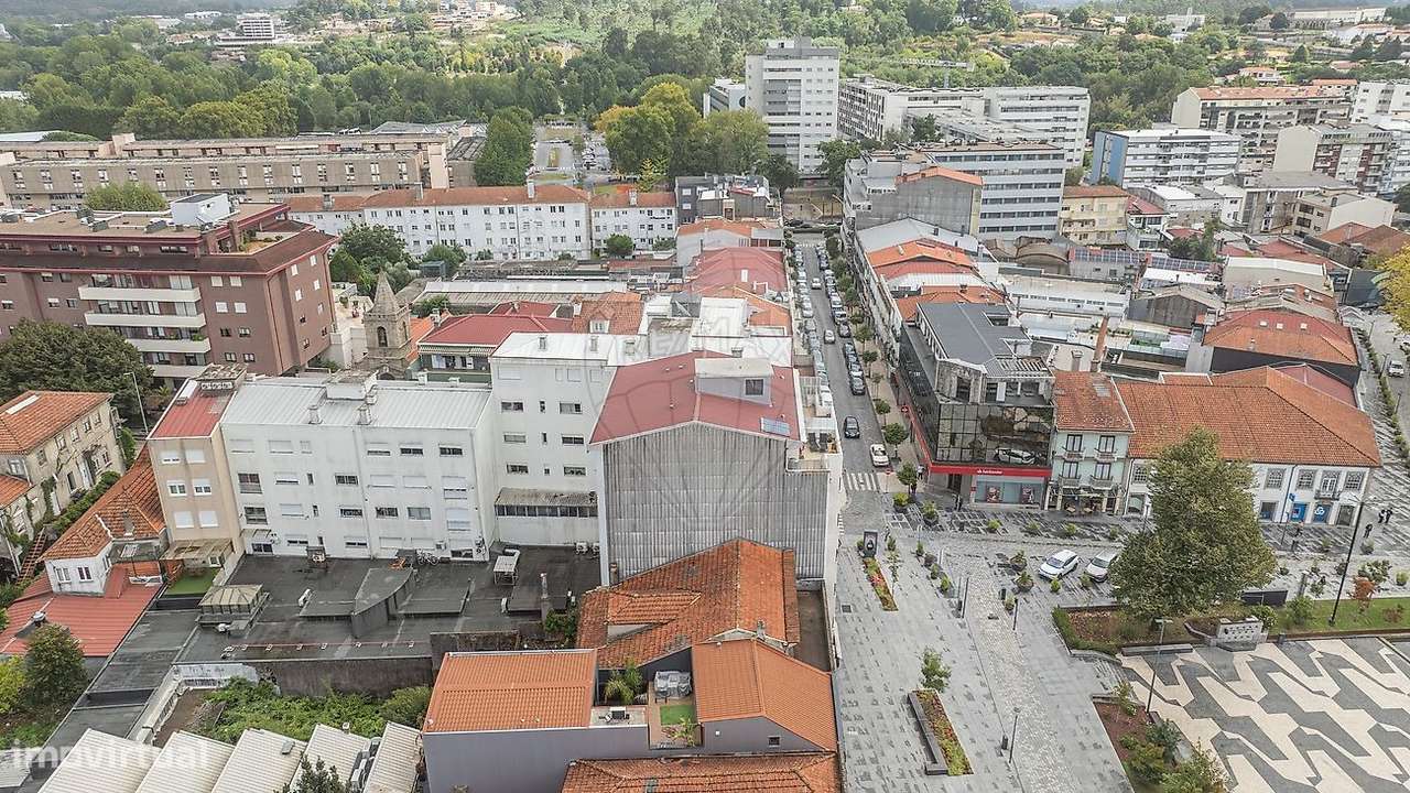 Apartamento T2+1 Renovado no Coração de Vila Nova de Famalicão-21