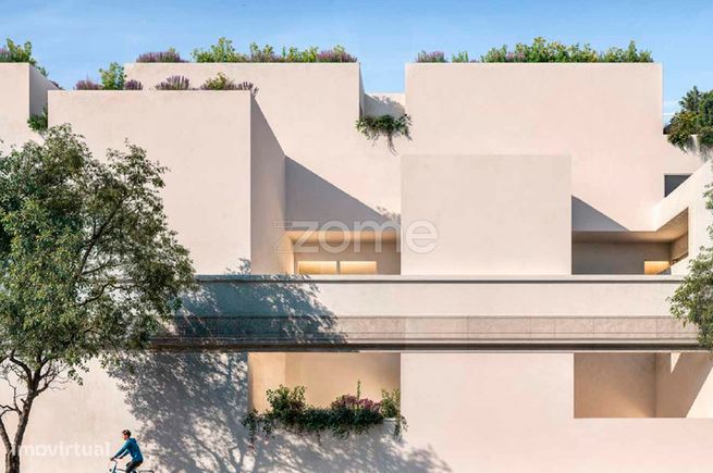 Apartamento T3 - Brito Capelo 1023-2