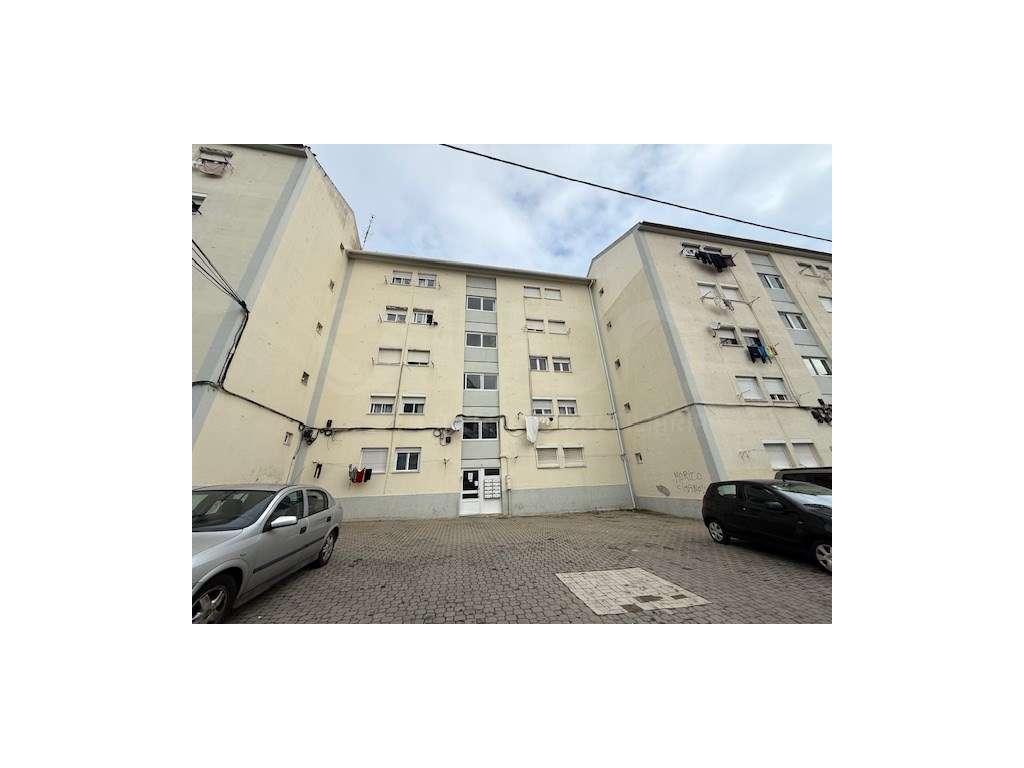 Apartamento T3 no Laranjeiro, Almada - Grande imagem: 2/4