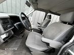 Volkswagen Multivan - 19